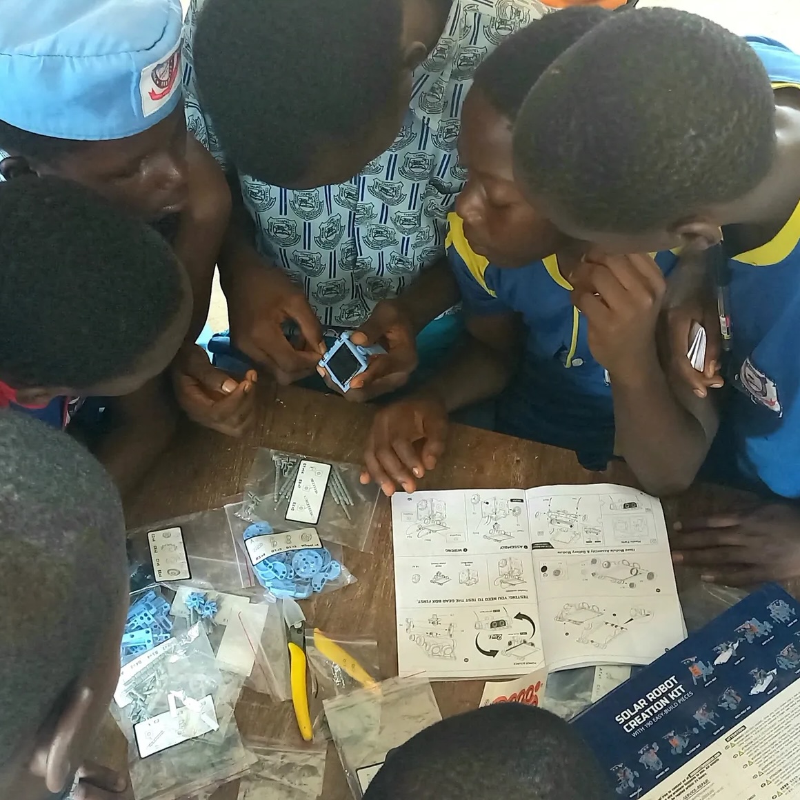Students building robots